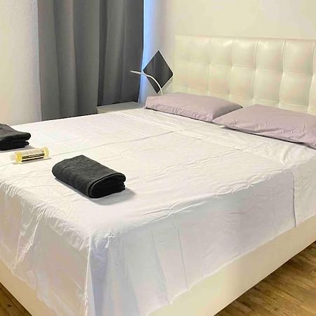 Low-Cost Teatro Romano Apartment Верона Екстериор снимка