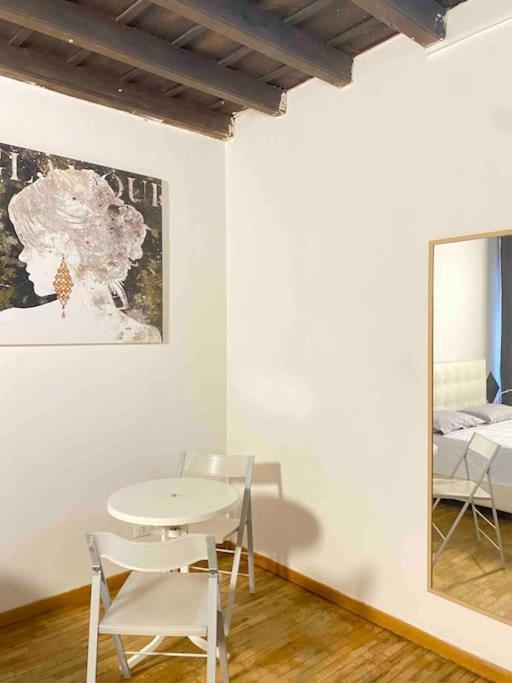 Low-Cost Teatro Romano Apartment Верона Екстериор снимка