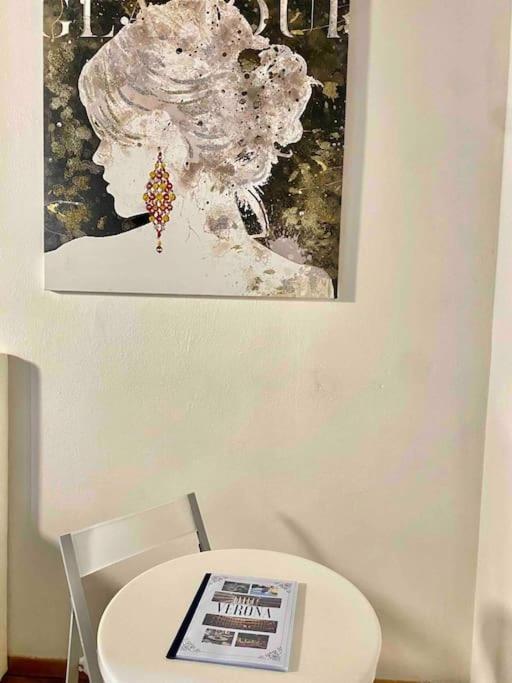 Low-Cost Teatro Romano Apartment Верона Екстериор снимка